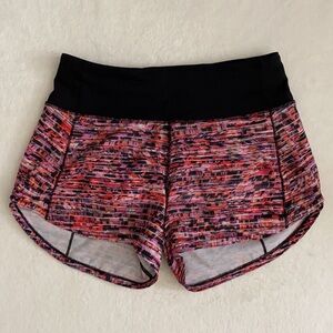 Lululemon | Speed Up Swift Short 4" Flash Pleat Orange Multi/Black W7AVMT 2 Tall